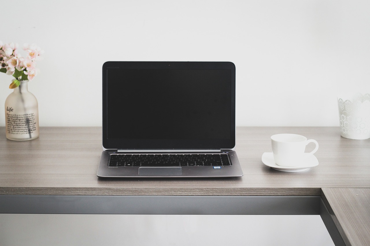 How to Design a Home Office with Ergonomic Furniture